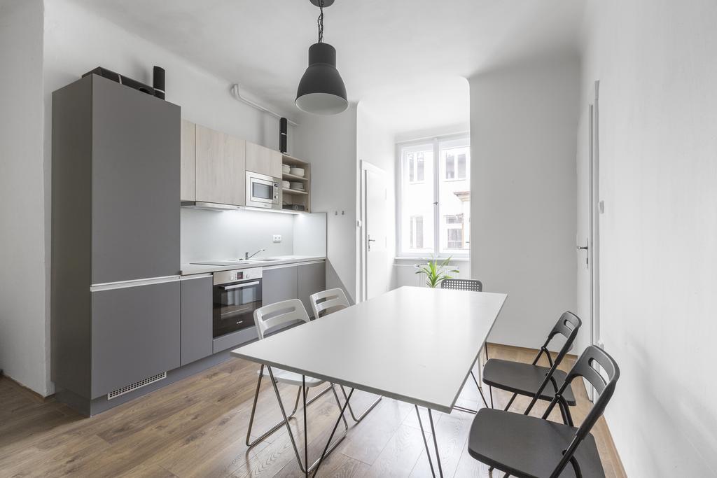 Premier Apartments Old Town Hradebni Прага Экстерьер фото