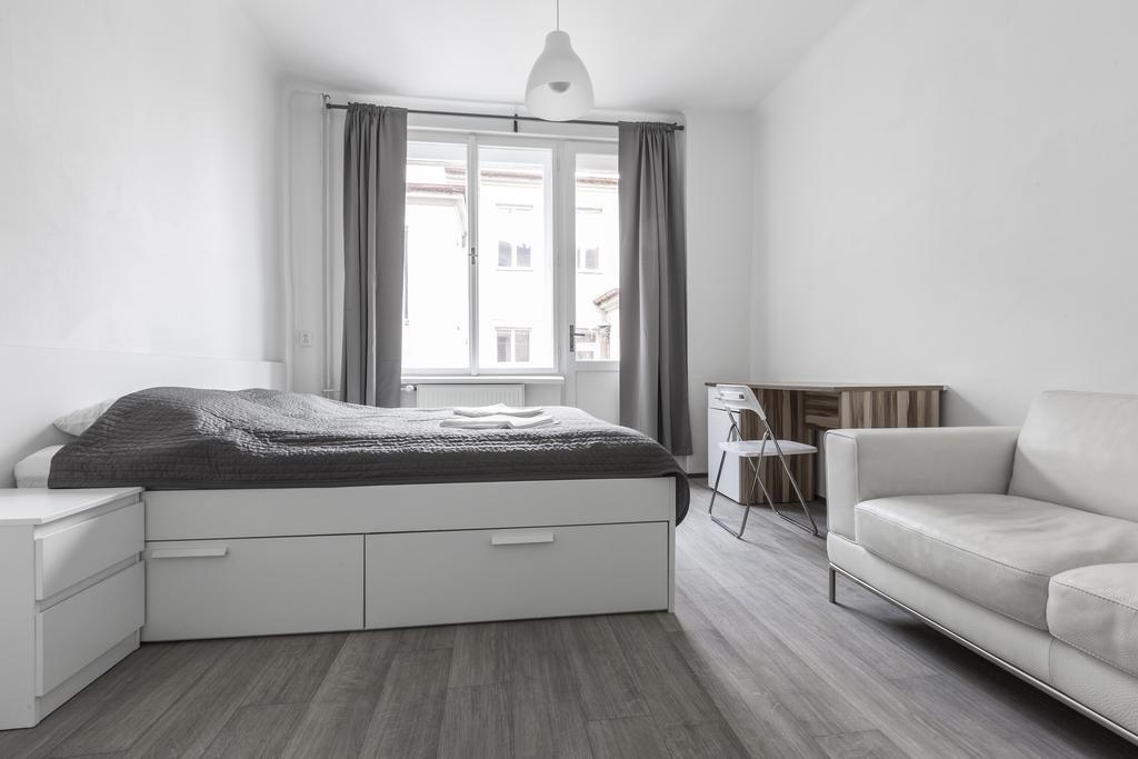 Premier Apartments Old Town Hradebni Прага Экстерьер фото