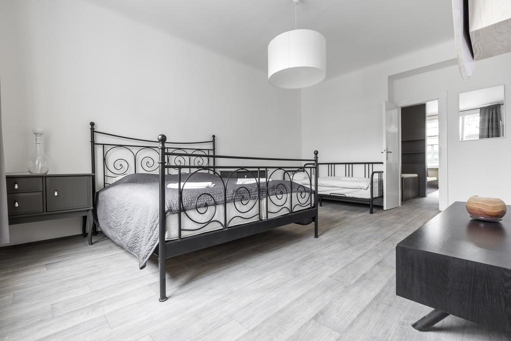 Premier Apartments Old Town Hradebni Прага Экстерьер фото